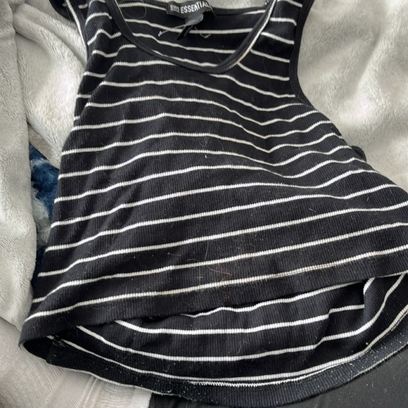 Black and white tank top - Picture 3 of 4